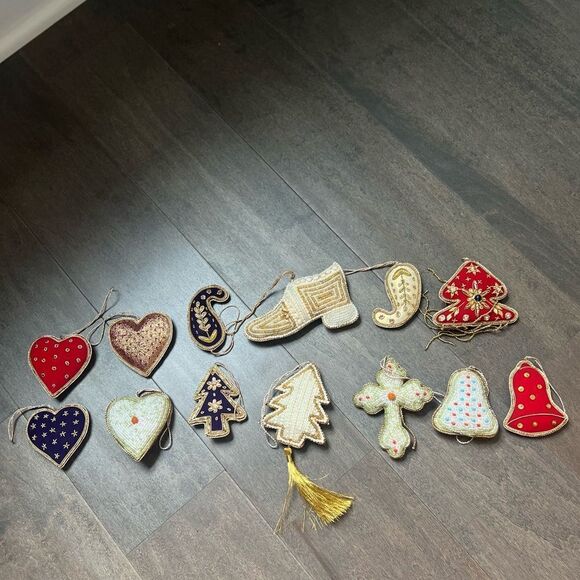 Set of 5 Gold/White Beaded Christmas Tree Holiday Ornaments - Picture 9 of 9